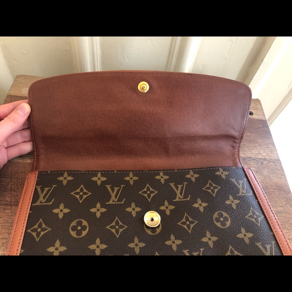 Louis Vuitton authentic monogram pochette clutch - Picture 5 of 8